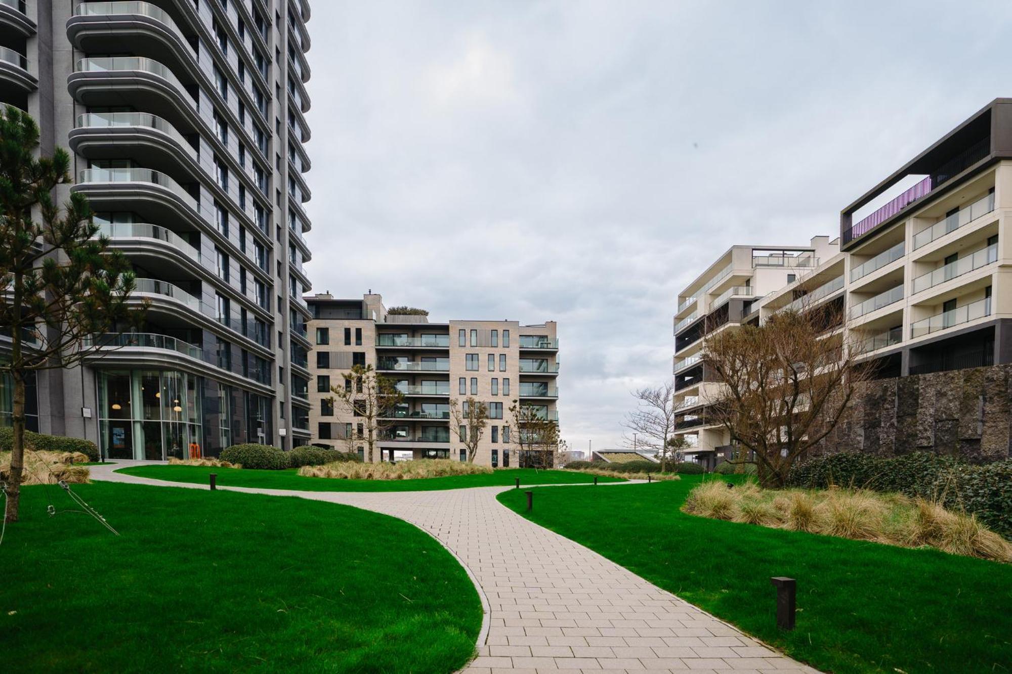 New Sunny With 2 Large Terraces Appartement Ostende